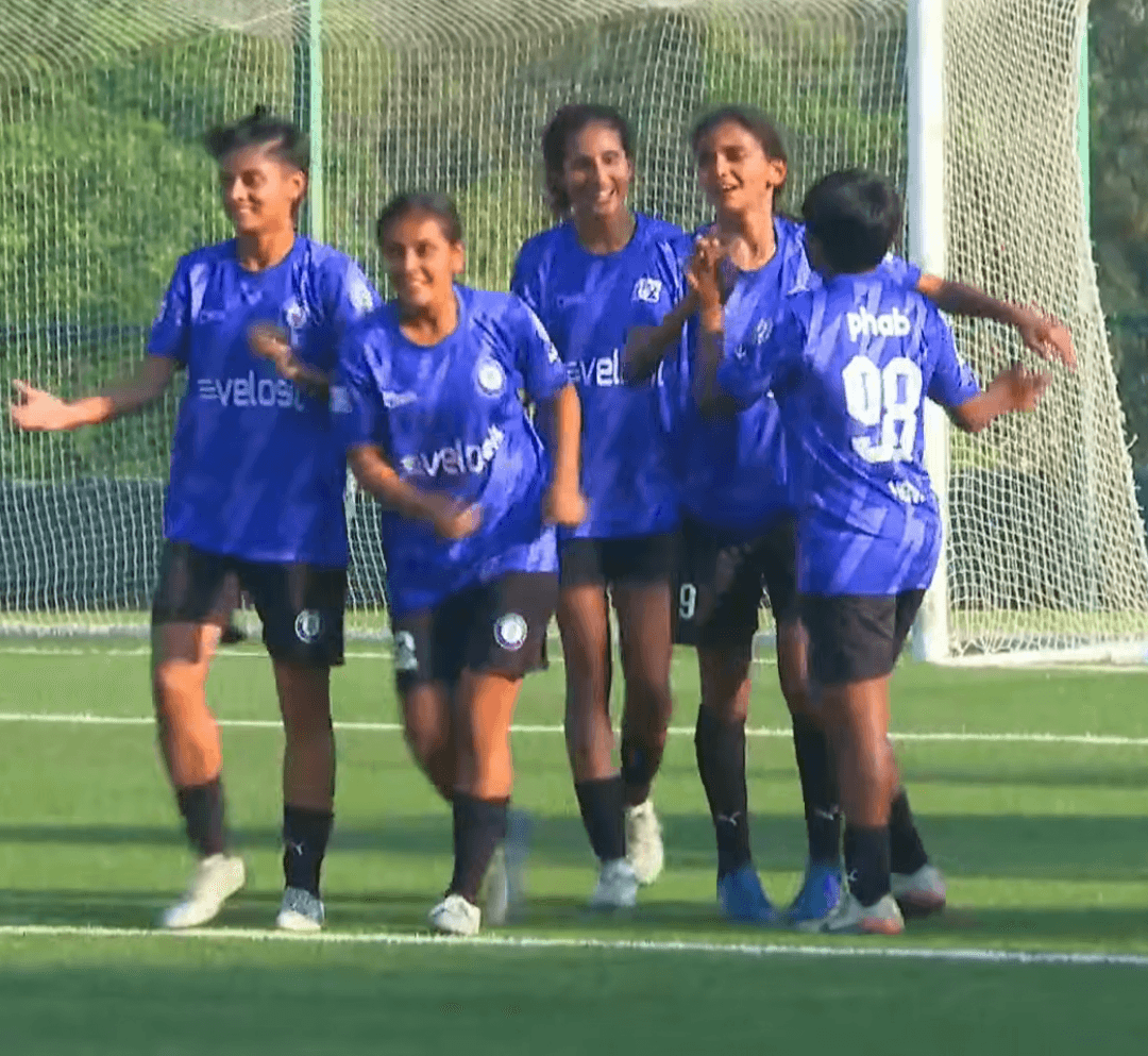 🔒 Mumbai Knights clean sheet! 2-0 Roots FC